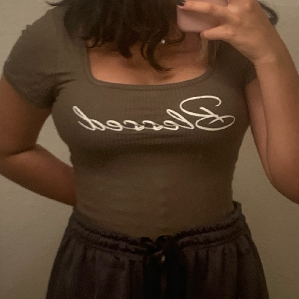 Olive colored crop top !